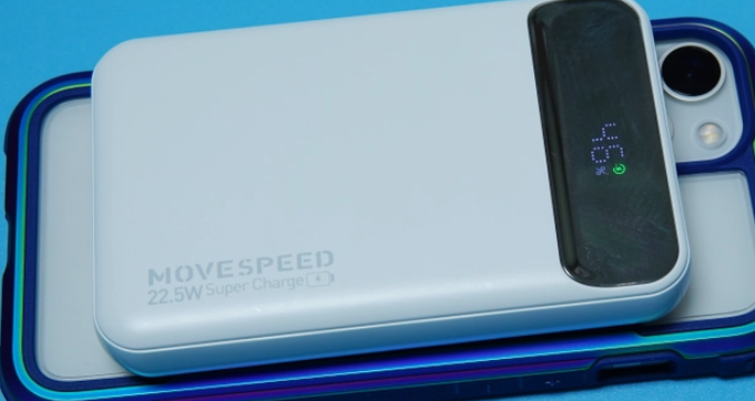 激光打標(biāo)機(jī)在電子充電設(shè)備中的應(yīng)用有哪些？  第3張