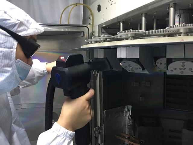 連續(xù)激光清洗(便攜激光清洗機(jī))